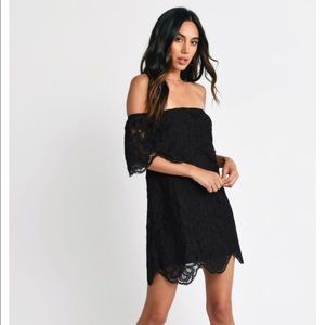 Tobi Play for keeps offshoulder lace dress